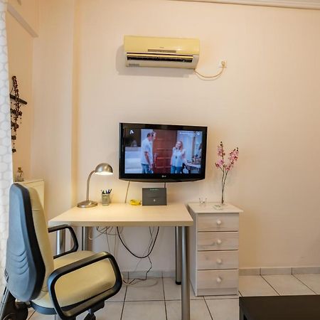 Flat In Excellent Location With Private Parking Appartement Athene Buitenkant foto