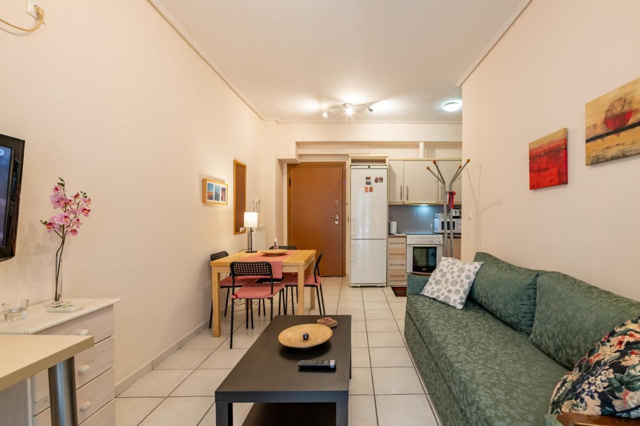 Flat In Excellent Location With Private Parking Appartement Athene Buitenkant foto