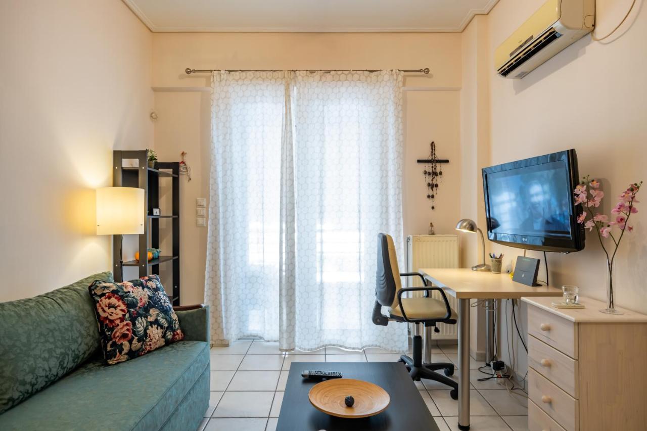 Flat In Excellent Location With Private Parking Appartement Athene Buitenkant foto