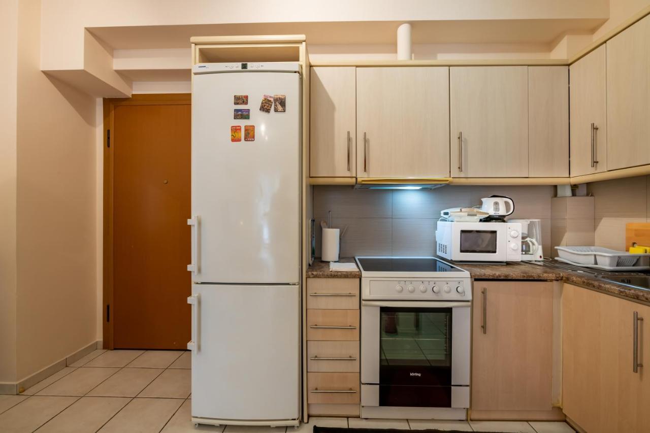 Flat In Excellent Location With Private Parking Appartement Athene Buitenkant foto